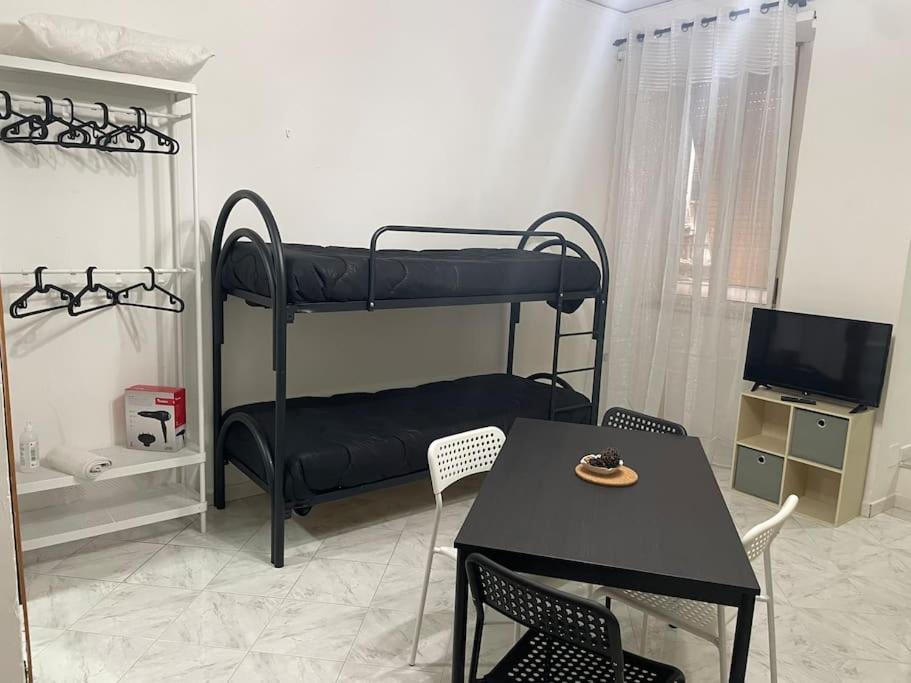 Apartment Emyesabi *